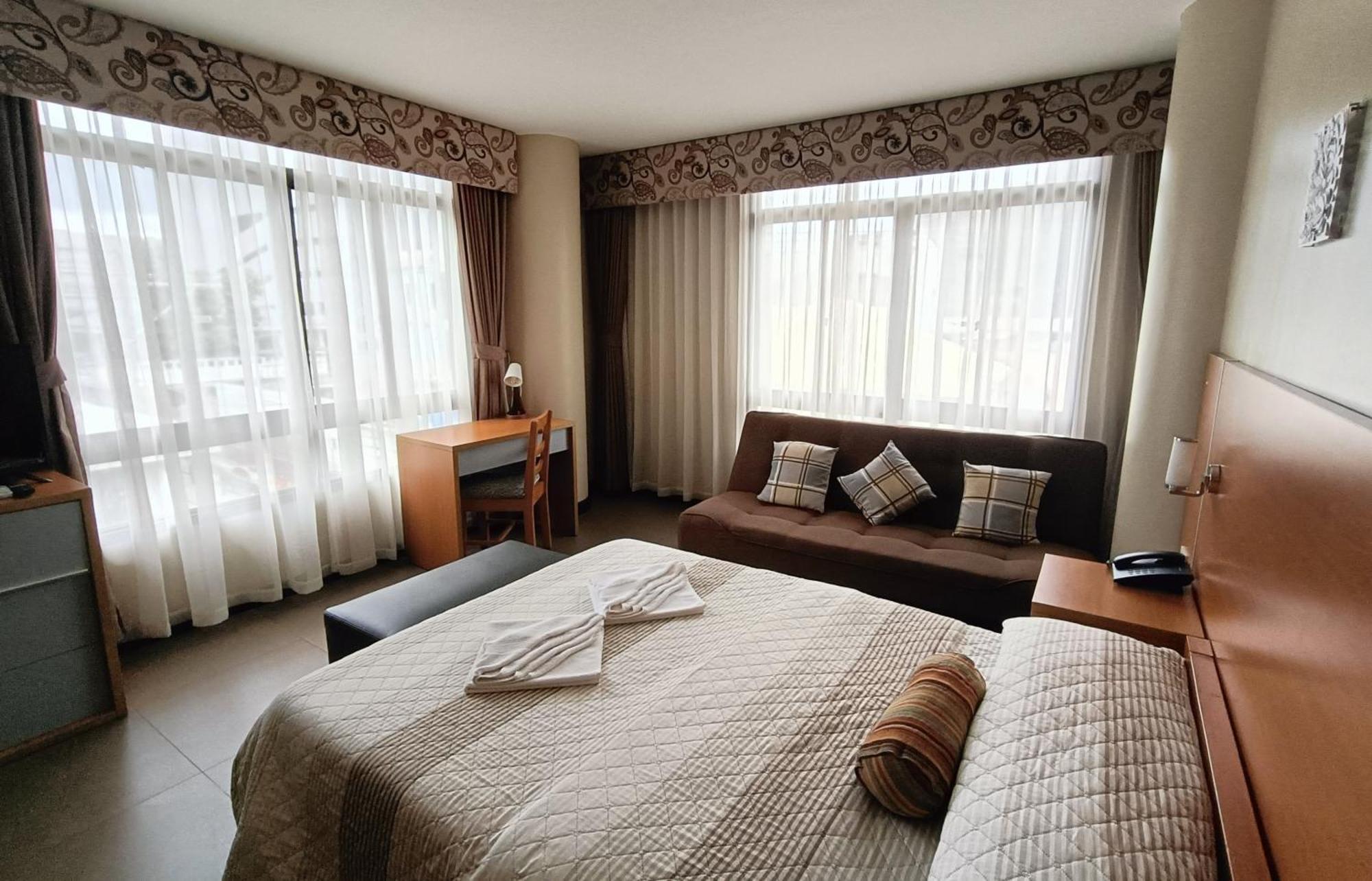 Fuente Oro Business Suites Cebu Powered By Cocotel Exterior foto